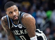 利拉德复出首秀出彩，北京首钢主场绝杀密尔沃基雄鹿，豪取5连胜的简单介绍