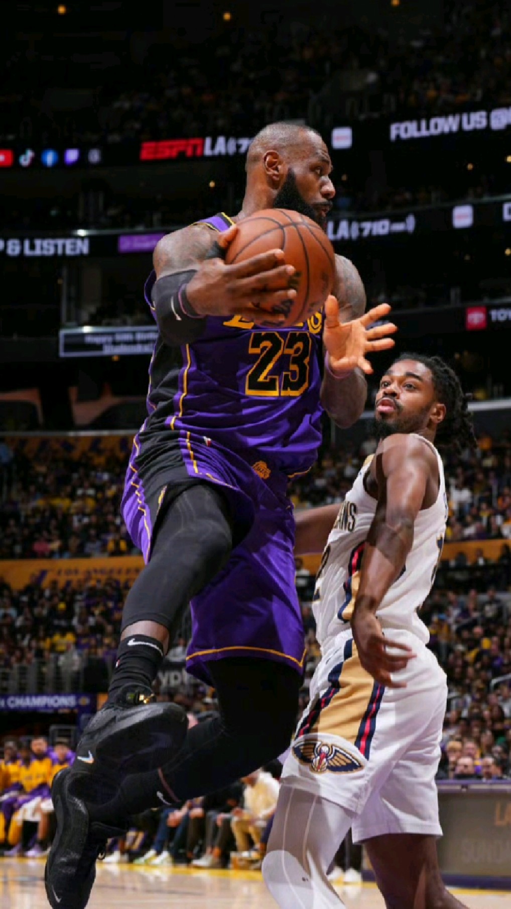 鹈鹕狂砍关键时刻神级表现分,连续三场30+迎来新赛季高光! 鹈鹕狂砍关键时刻神级表现分,连续三场30+迎来新赛季高光!