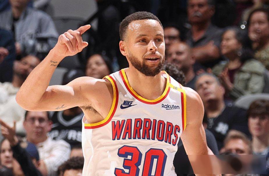 库里陷入低谷,欧文连败,黄蜂球队命运悬念! 库里陷入低谷,欧文连败,黄蜂球队命运悬念!